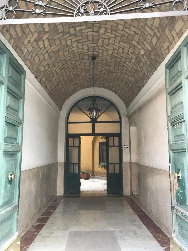Midtown Trastevere Rome Bagian luar foto